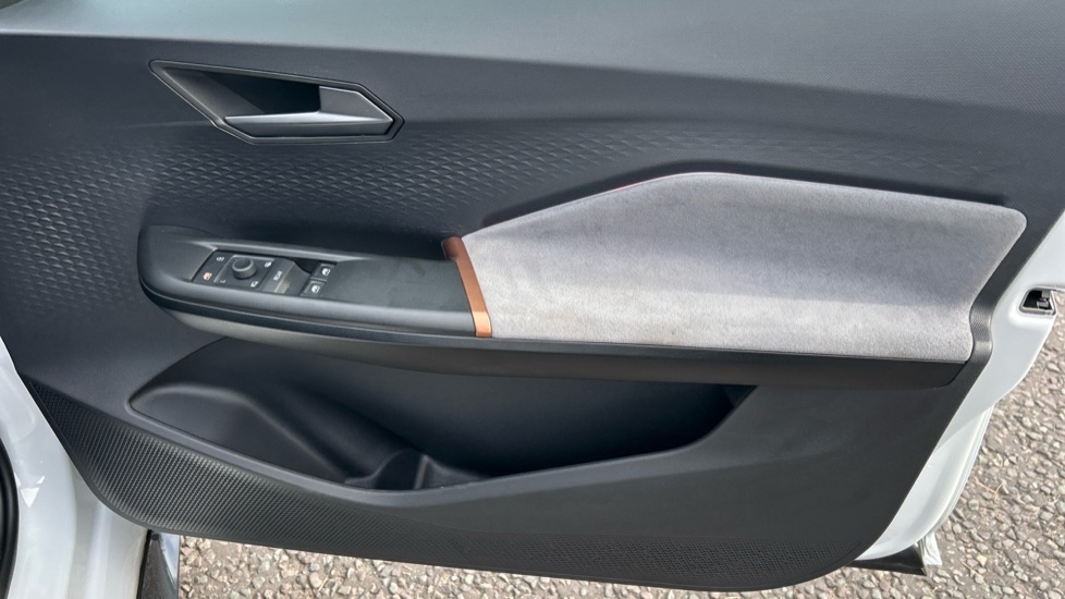 CUPRA Born 150kW V1 58kWh 5dr Auto Electric Hatchback - Image 19