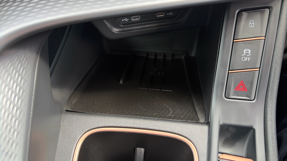 CUPRA Terramar 1.5 eTSI 150 V2 5dr DSG Petrol Hatchback - Image 27