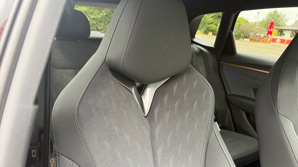 CUPRA Terramar 1.5 eTSI 150 V2 5dr DSG Petrol Hatchback - Image 37
