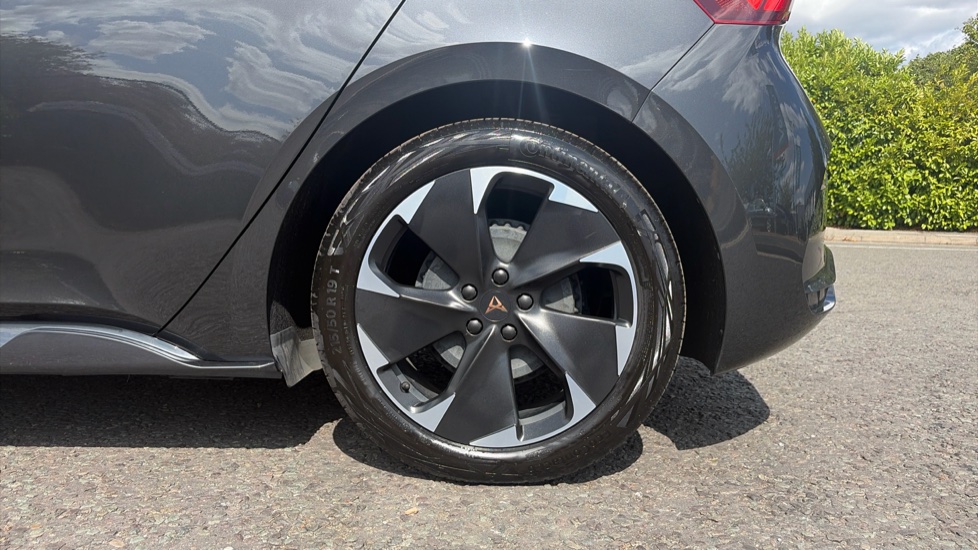 CUPRA Born 169kW e-Boost V2 58kWh 5dr Auto Electric Hatchback - Image 5