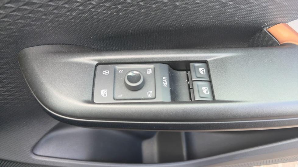 CUPRA Born 169kW e-Boost V2 58kWh 5dr Auto Electric Hatchback - Image 33
