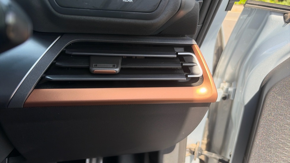 CUPRA Born 169kW e-Boost V3 77kWh 5dr Auto Electric Hatchback - Image 32