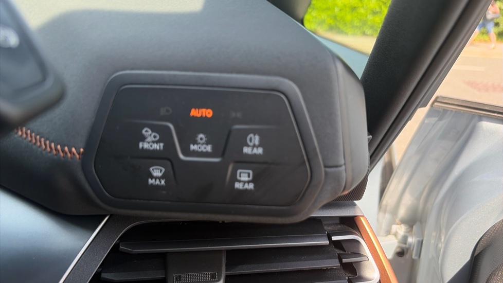 CUPRA Born 169kW e-Boost V3 77kWh 5dr Auto Electric Hatchback - Image 33