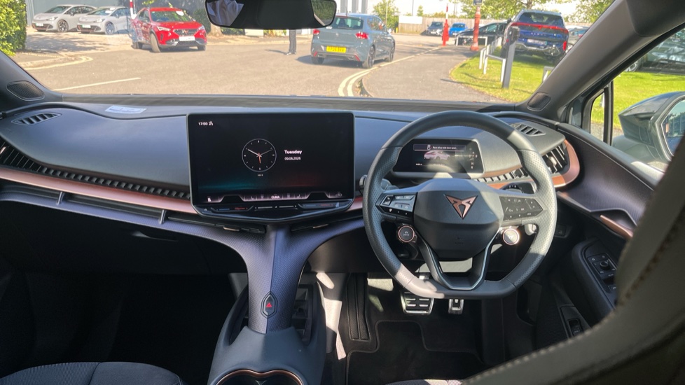 CUPRA Tavascan 210kW V1 77kWh 5dr Auto Electric Estate - Image 9