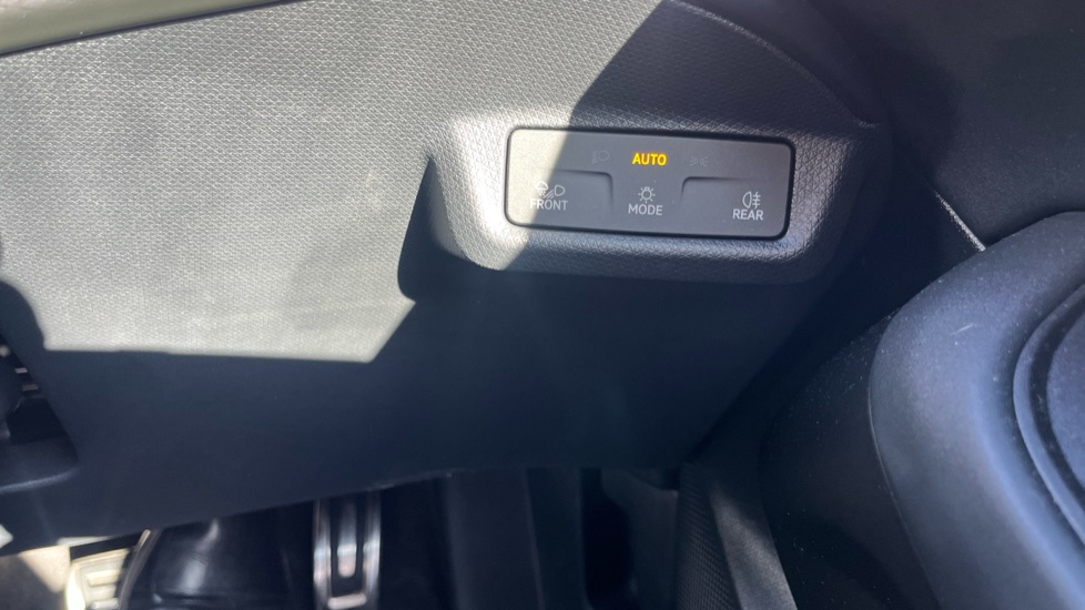 CUPRA Tavascan 210kW V1 77kWh 5dr Auto Electric Estate - Image 28