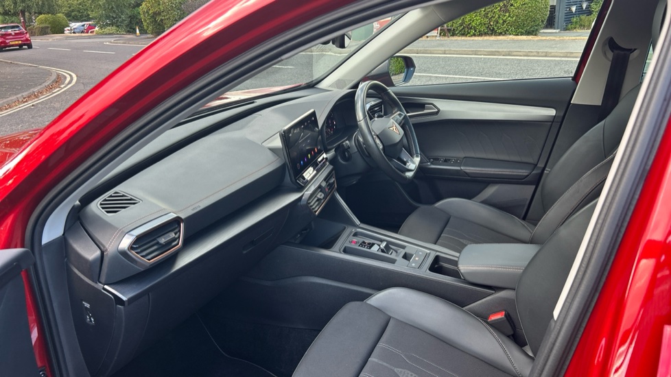 CUPRA Formentor 1.5 TSI 150 V1 5dr DSG Petrol Estate - Image 2