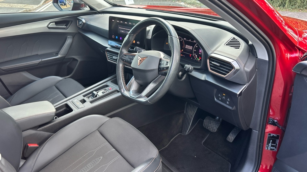 CUPRA Formentor 1.5 TSI 150 V1 5dr DSG Petrol Estate - Image 6