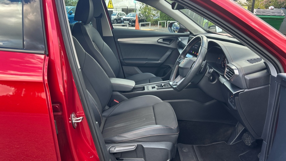 CUPRA Formentor 1.5 TSI 150 V1 5dr DSG Petrol Estate - Image 15