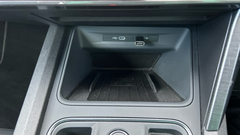 CUPRA Formentor 1.5 TSI 150 V1 5dr DSG Petrol Estate - Image 31
