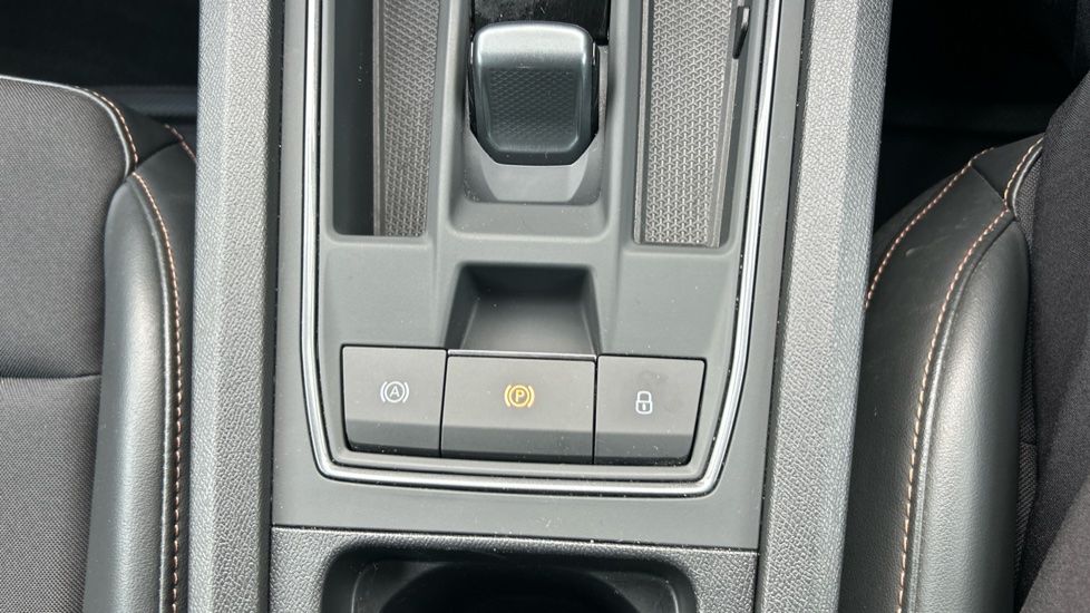CUPRA Formentor 1.5 TSI 150 V1 5dr DSG Petrol Estate - Image 33
