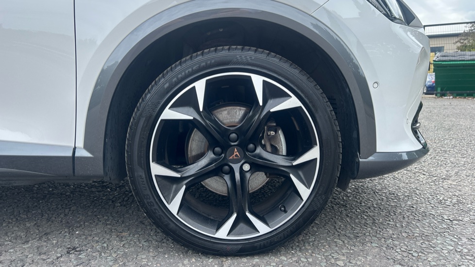 CUPRA Formentor 1.4 eHybrid 204 V2 5dr DSG Estate - Image 5