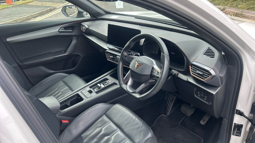 CUPRA Formentor 1.4 eHybrid 204 V2 5dr DSG Estate - Image 6