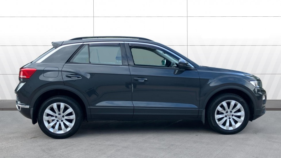 Volkswagen T-Roc 1.6 TDI SE 5dr Diesel Hatchback - Image 5