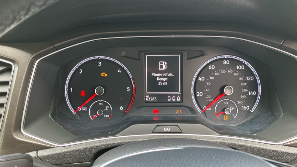 Volkswagen T-Roc 1.6 TDI SE 5dr Diesel Hatchback - Image 18