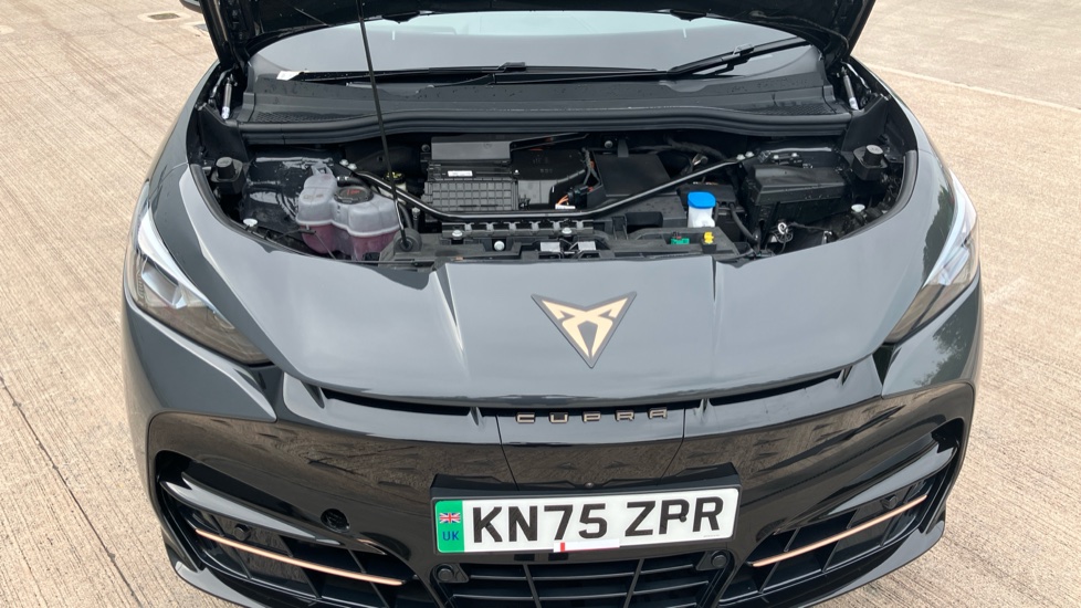 CUPRA Tavascan 250kW VZ2 77kWh AWD 5dr Auto Electric Estate - Image 8