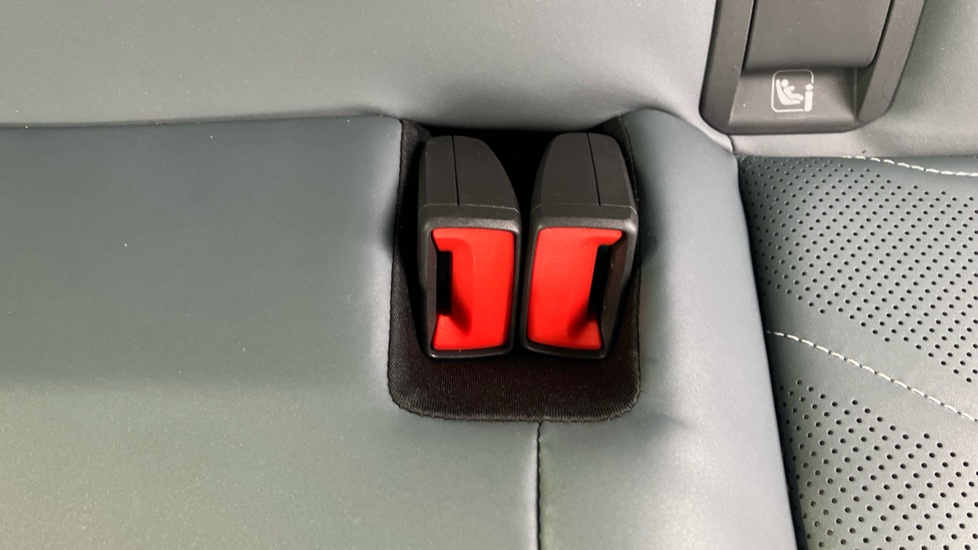 CUPRA Tavascan 250kW VZ2 77kWh AWD 5dr Auto Electric Estate - Image 17