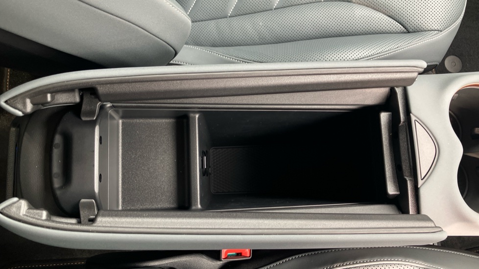 CUPRA Tavascan 250kW VZ2 77kWh AWD 5dr Auto Electric Estate - Image 26