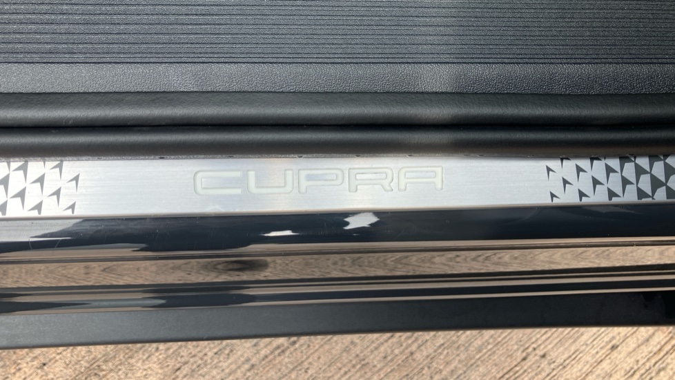 CUPRA Tavascan 250kW VZ2 77kWh AWD 5dr Auto Electric Estate - Image 41