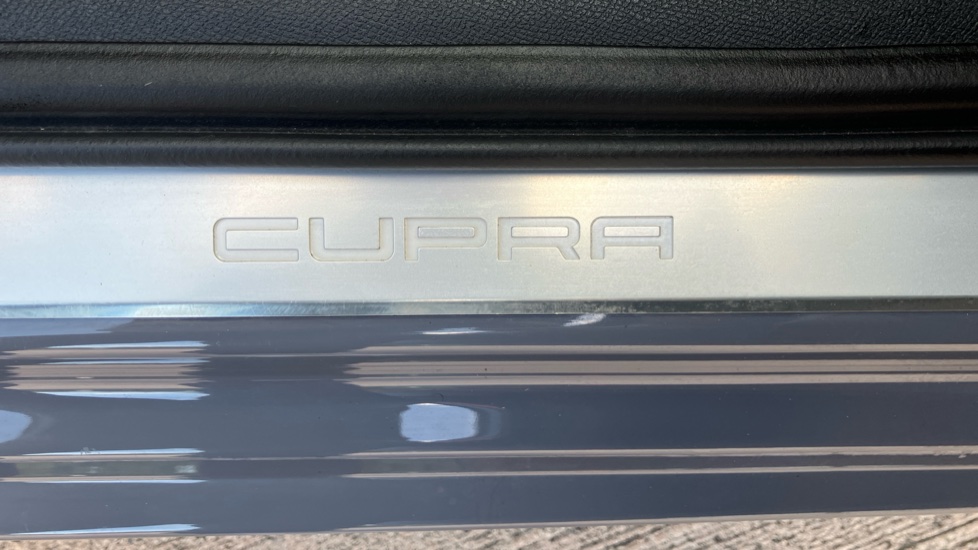 CUPRA Leon 1.5 TSI V1 5dr Petrol Hatchback - Image 38