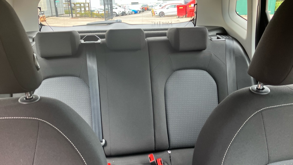 SEAT Arona 1.0 TSI SE Technology 5dr Petrol Hatchback - Image 15