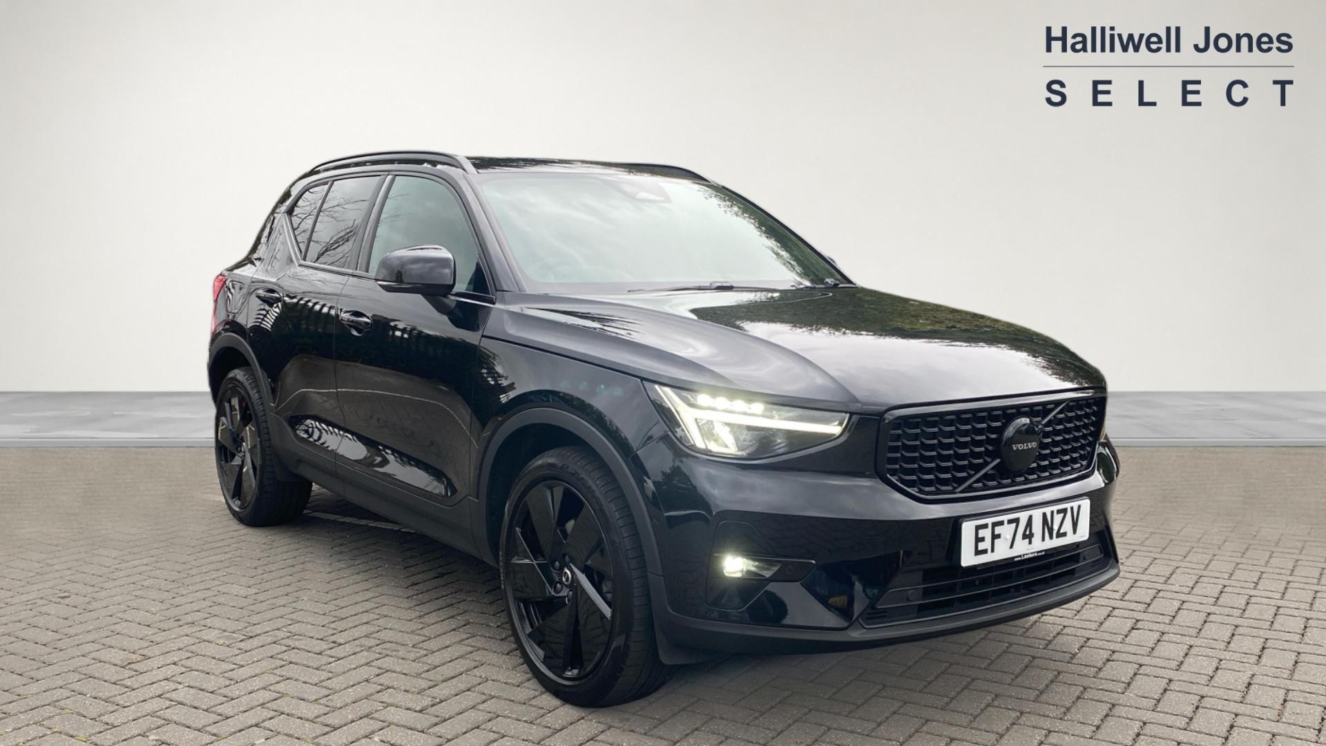 2024 Volvo XC40