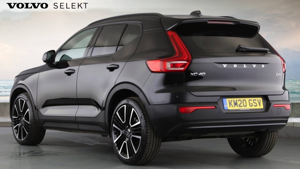 Volvo XC40 D4 AWD RDesign Pro (Lounge Pack, Versatility Pack, Climate