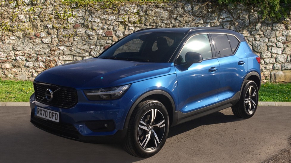 Volvo XC40 B4 FWD Mild Hybrid R-Design Auto (Sat Nav, Digital Dash