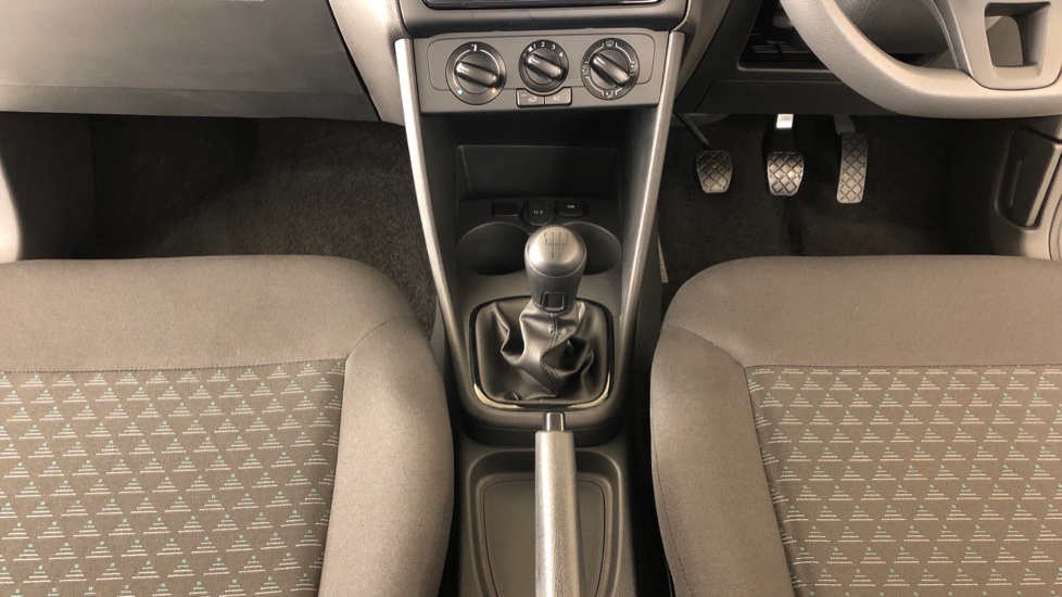 2025 VOLKSWAGEN POLO VIVO 1.4 (5DR)