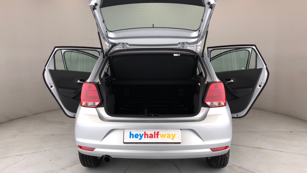 2025 VOLKSWAGEN POLO VIVO 1.4 (5DR)