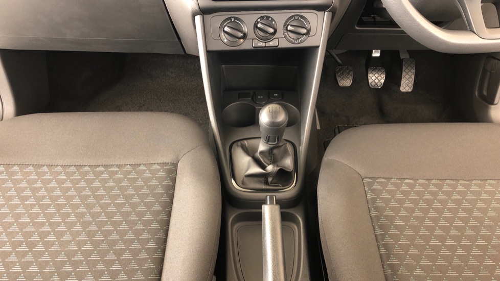 2025 VOLKSWAGEN POLO VIVO 1.4 (5DR)