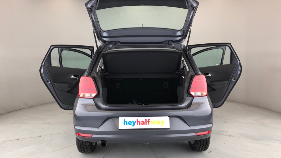 2025 VOLKSWAGEN POLO VIVO 1.4 (5DR)