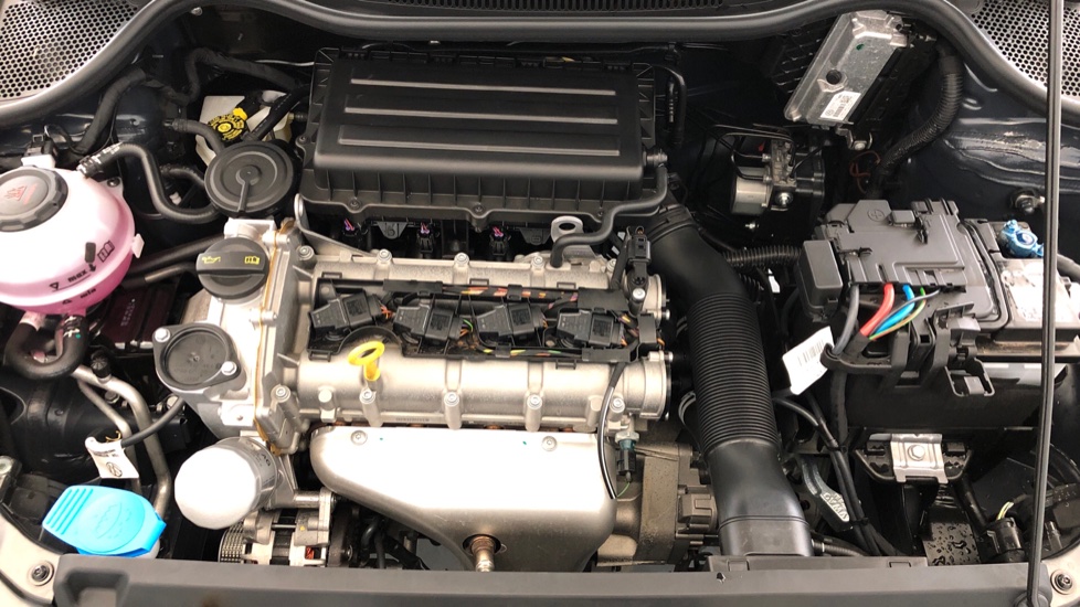 2025 VOLKSWAGEN POLO VIVO 1.4 (5DR)