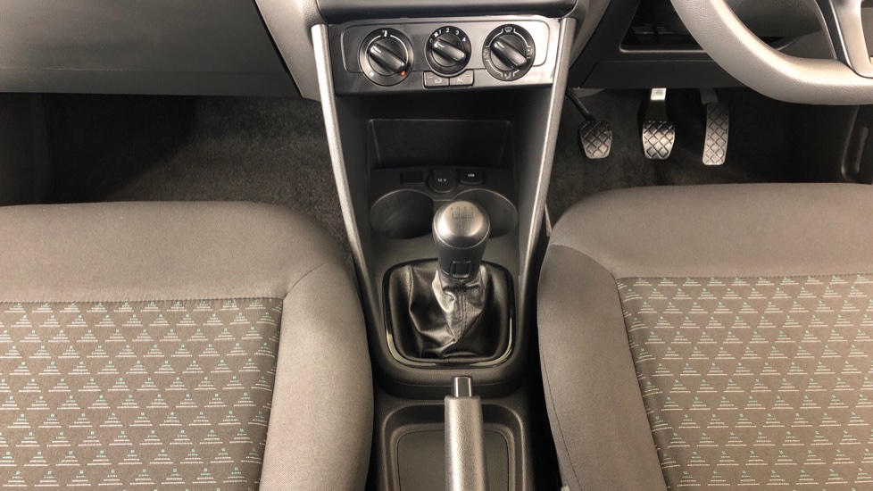 2025 VOLKSWAGEN POLO VIVO 1.4 (5DR)