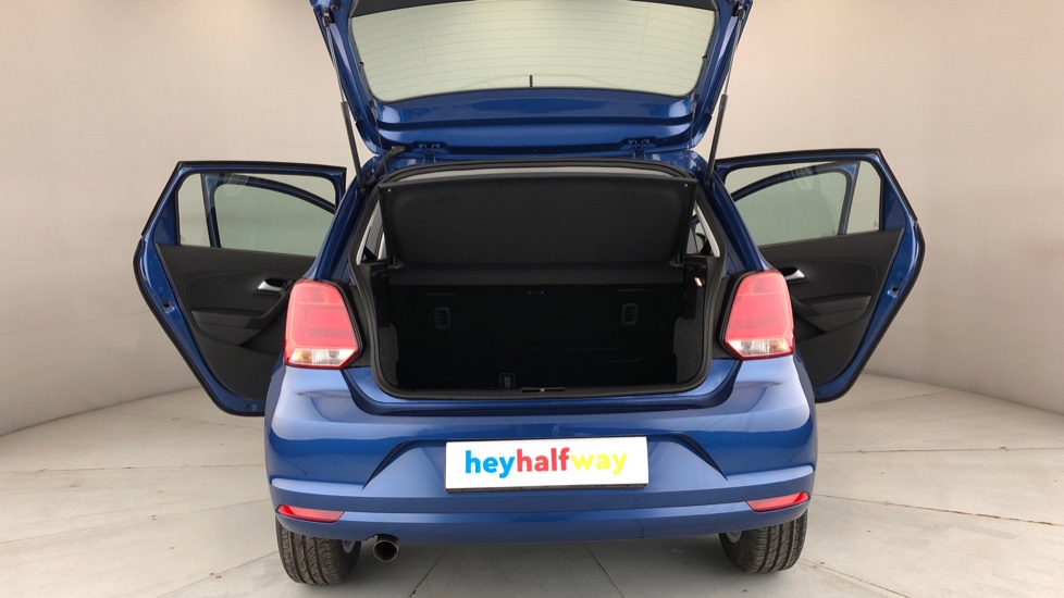 2025 VOLKSWAGEN POLO VIVO 1.4 (5DR)