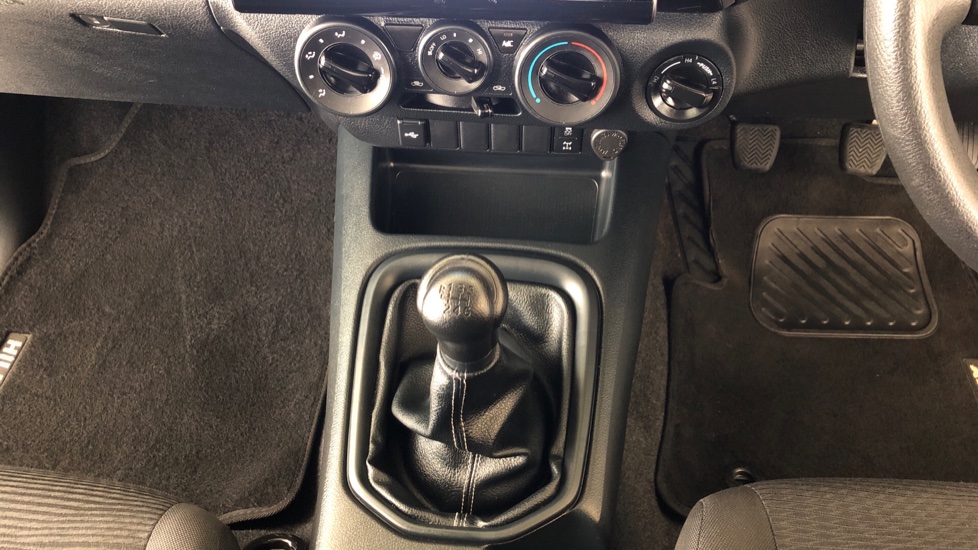 2024 TOYOTA HILUX 2.4 GD-6 RAIDER 4X4