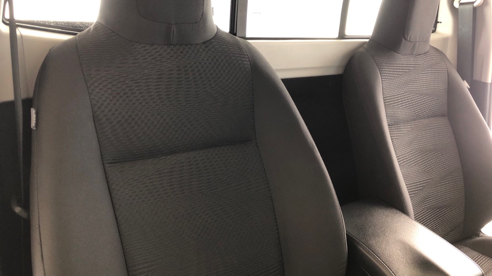 2024 TOYOTA HILUX 2.4 GD-6 RAIDER 4X4