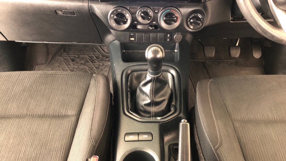 2023 TOYOTA HILUX 2.4 GD-6 RAIDER 4X4