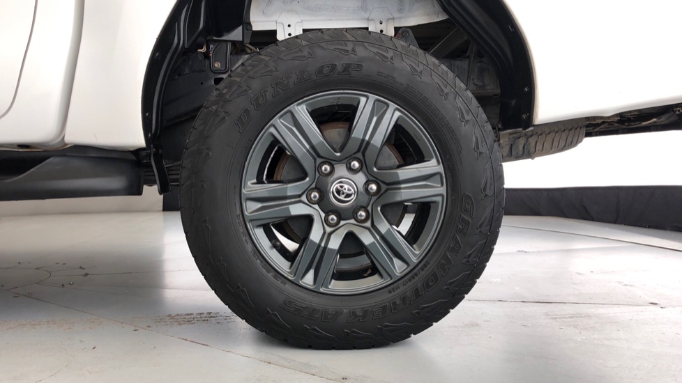 2023 TOYOTA HILUX 2.4 GD-6 RAIDER 4X4