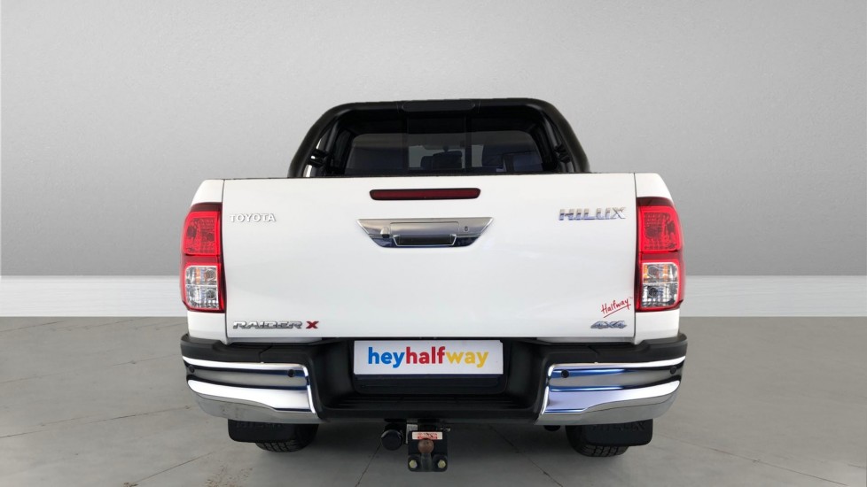 2024 TOYOTA HILUX 2.4 GD-6 RAIDER X 4X4