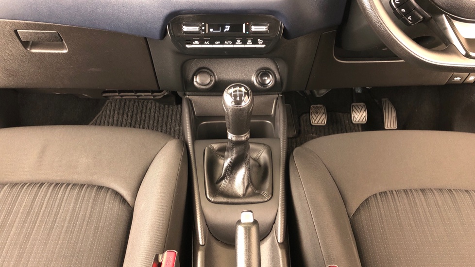 2024 TOYOTA STARLET 1.5 XI