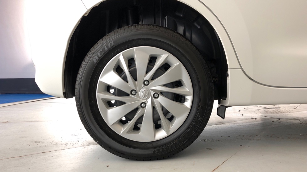 2024 TOYOTA STARLET 1.5 XI