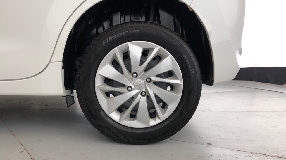 2024 TOYOTA STARLET 1.5 XI