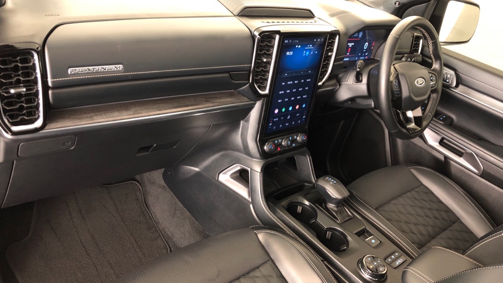 2025 FORD EVEREST 3.0D V6 PLATINUM AWD