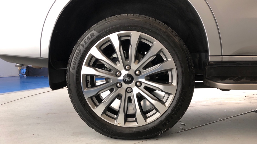 2025 FORD EVEREST 3.0D V6 PLATINUM AWD