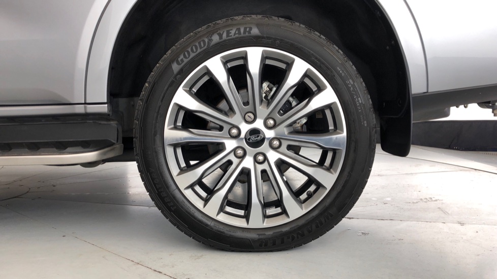 2025 FORD EVEREST 3.0D V6 PLATINUM AWD