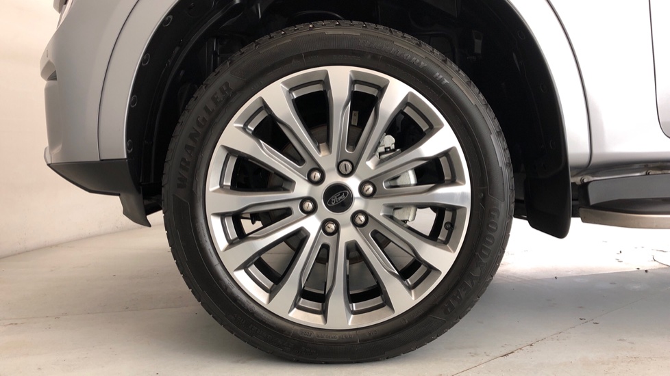 2025 FORD EVEREST 3.0D V6 PLATINUM AWD