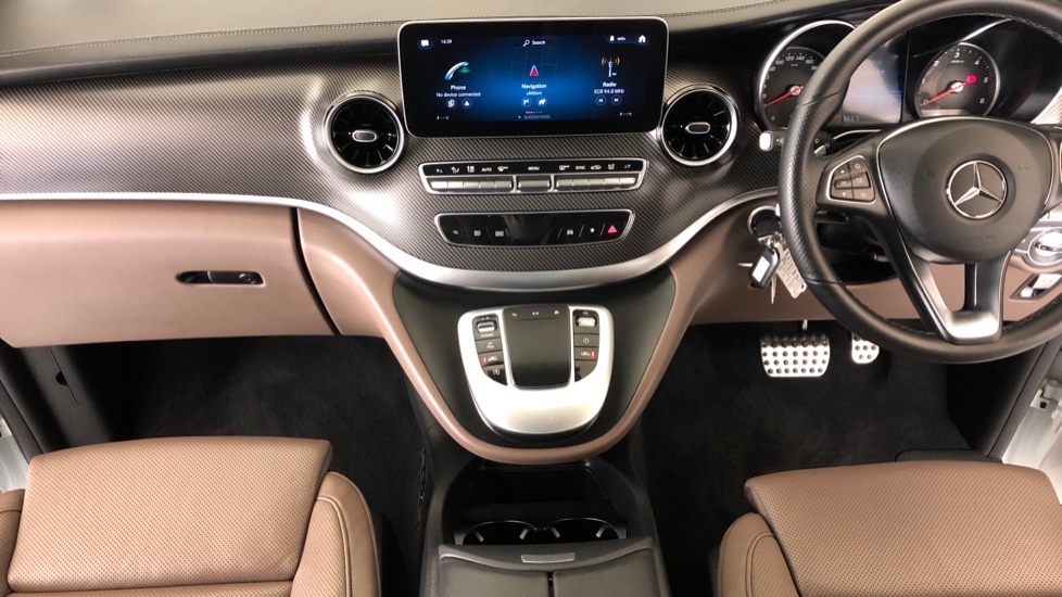 2024 MERCEDES-BENZ V300D EXECUTIVE