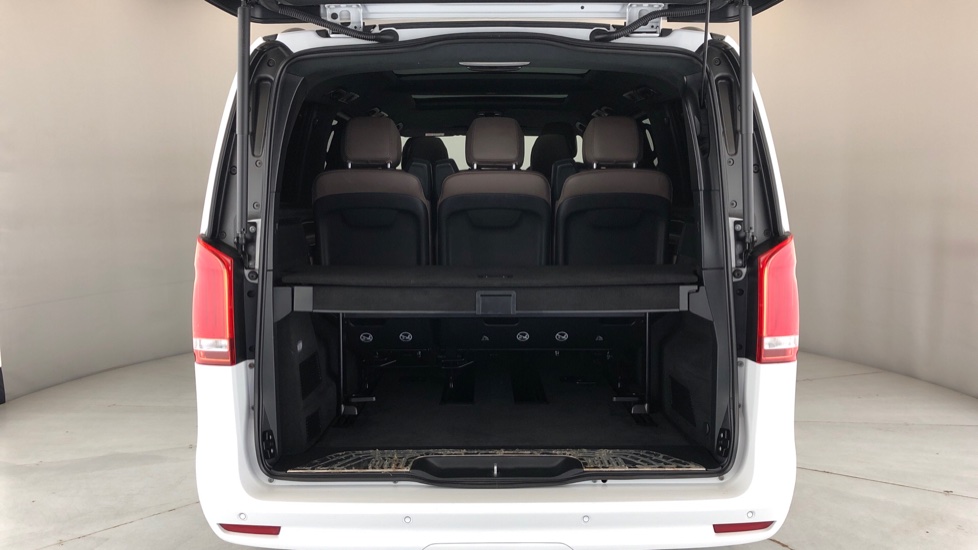 2024 MERCEDES-BENZ V300D EXECUTIVE