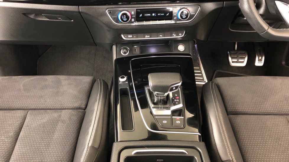 2024 AUDI Q5 SPORTBACK 40 TDI QUATTRO BLACK EDITION