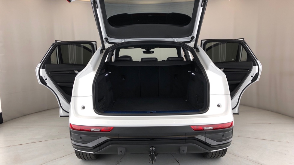 2024 AUDI Q5 SPORTBACK 40 TDI QUATTRO BLACK EDITION